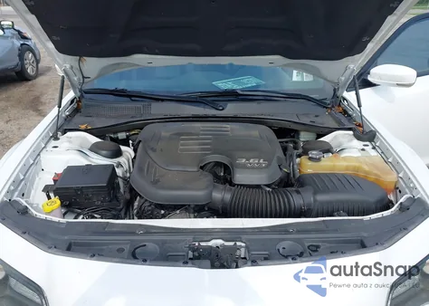 2015 Chrysler 300 300S from USA, damaged, VIN 2C3CCABG2FH802837